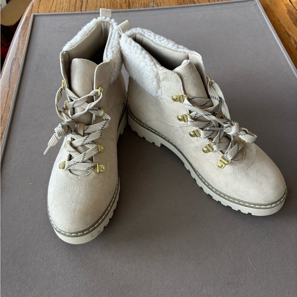 St. John's Bay Cream Lace-Up Winter Boots - Picture 2 of 6